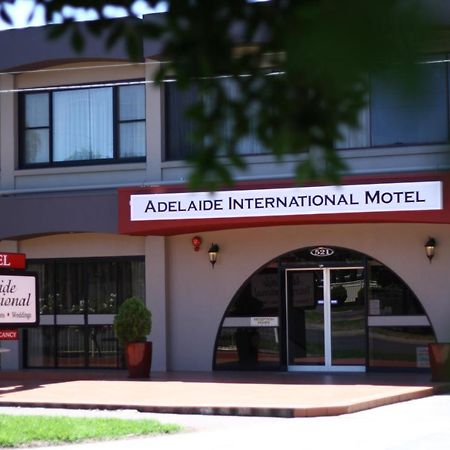 Adelaide International Motel Екстериор снимка