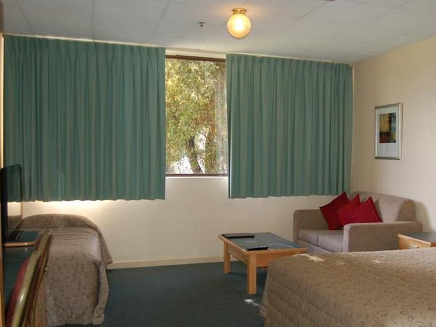 Adelaide International Motel Екстериор снимка